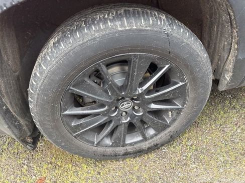 Used 2019 Toyota Highlander SE image 20