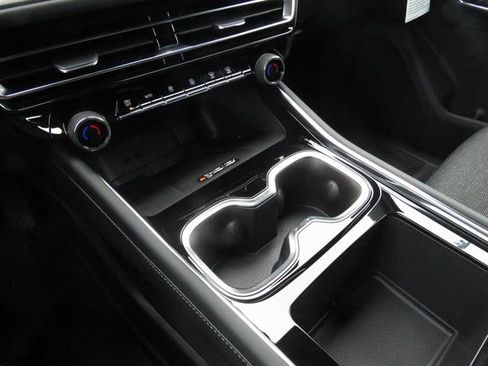 New 2026 Chevrolet Traverse LT w/ Sun and Wheel Package image 22