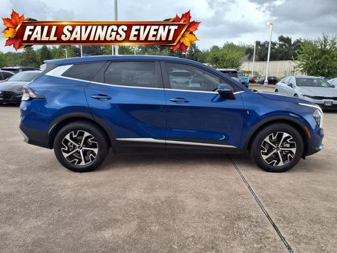 Used 2024 Kia Sportage EX FWD image 6