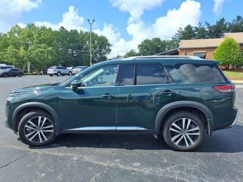 Used 2024 Nissan Pathfinder Platinum w/ Cargo Package FWD image 19