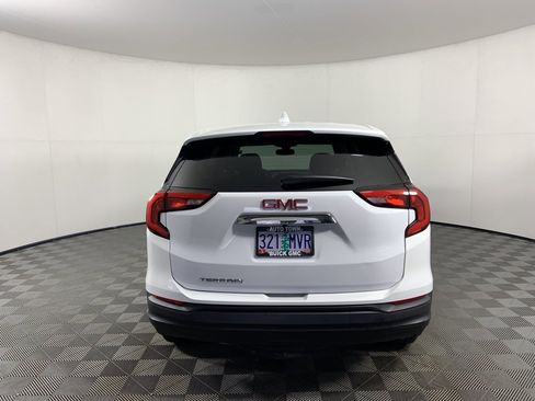 Used 2020 GMC Terrain SLE image 8