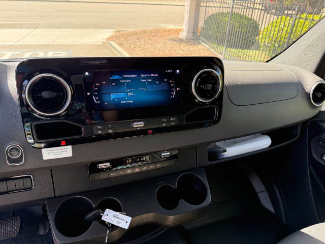 Used 2022 Mercedes-Benz Sprinter 3500 image 17