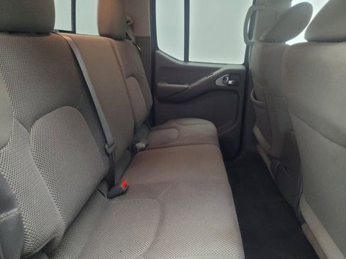 Used 2021 Nissan Frontier SV RWD image 19