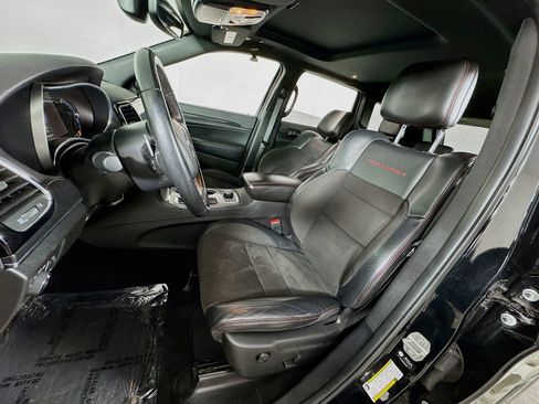 Used 2021 Jeep Grand Cherokee Trailhawk AWD/4WD image 12