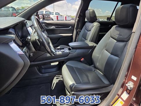 Used 2022 Cadillac XT6 Premium Luxury FWD image 9