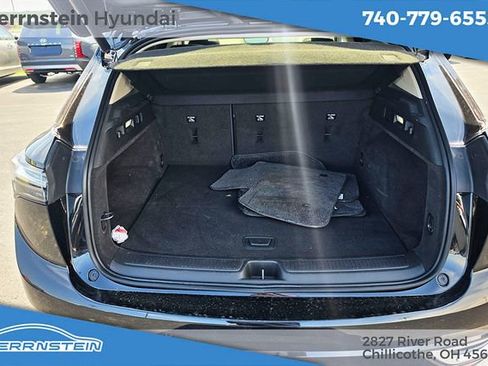 Used 2022 Buick Envision Avenir w/ Technology Package II AWD/4WD image 34