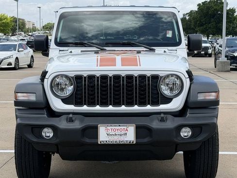 Used 2025 Jeep Wrangler Sport AWD/4WD image 7