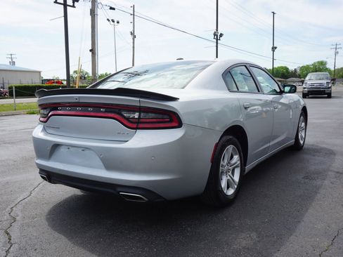 Used 2020 Dodge Charger SXT w/ Leather Interior Group image 5