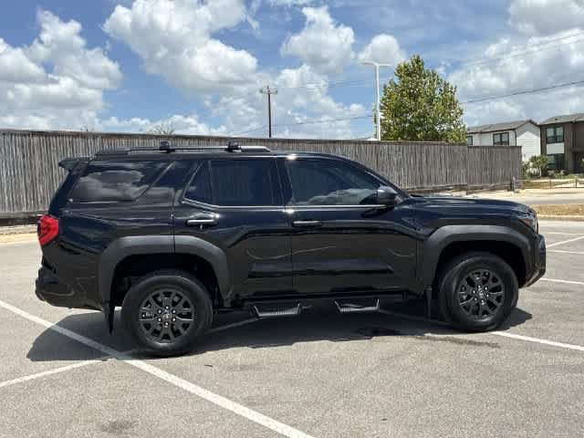 Used 2025 Toyota 4Runner SR5 AWD/4WD image 7