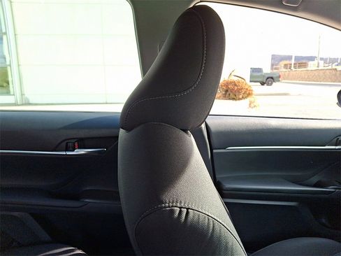 Certified 2021 Toyota Camry LE image 13