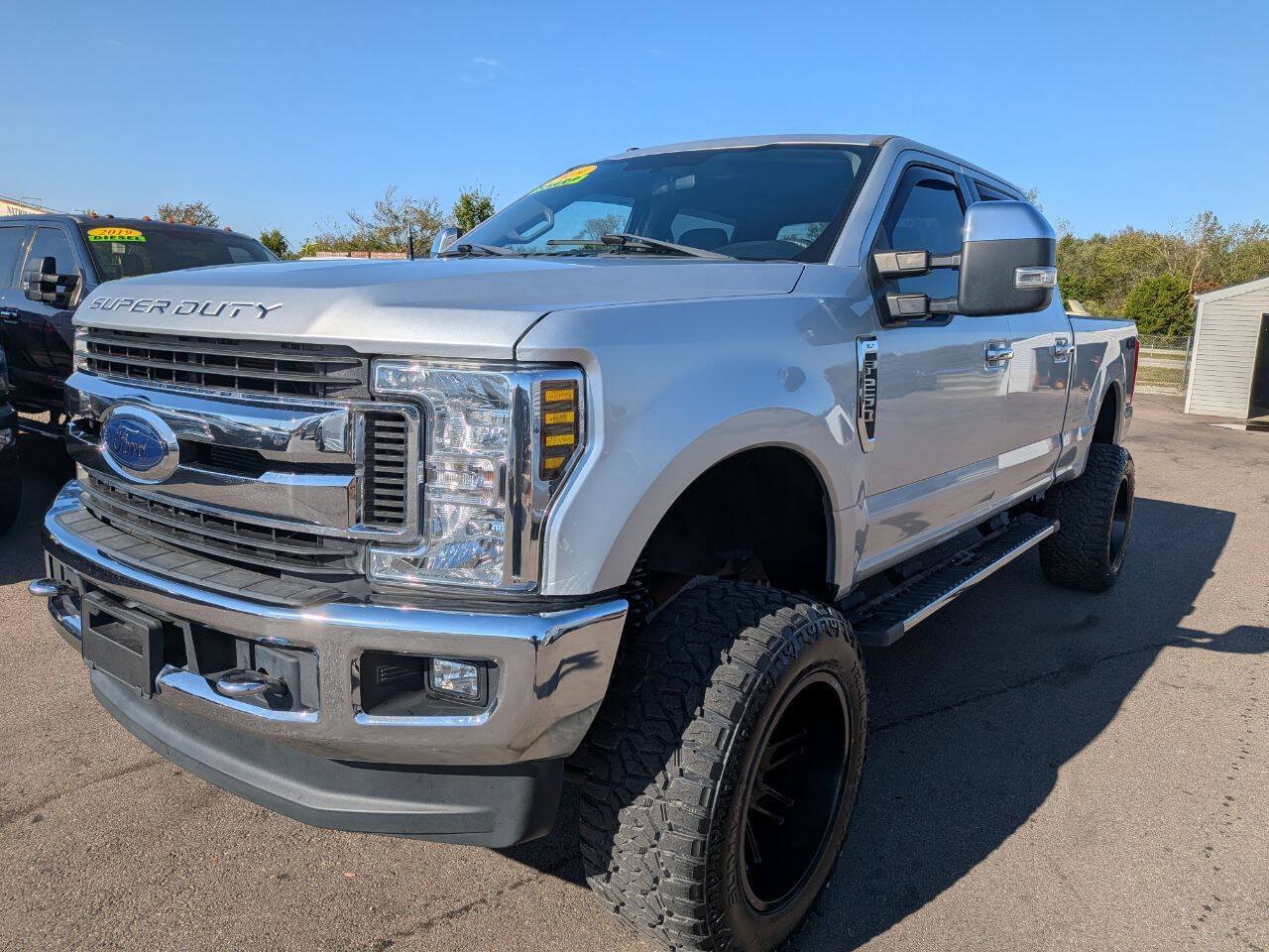 Used 2019 Ford F250 XLT w/ XLT Premium Package AWD/4WD image 2