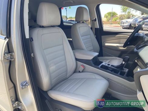 Used 2017 Ford Escape Titanium FWD image 9