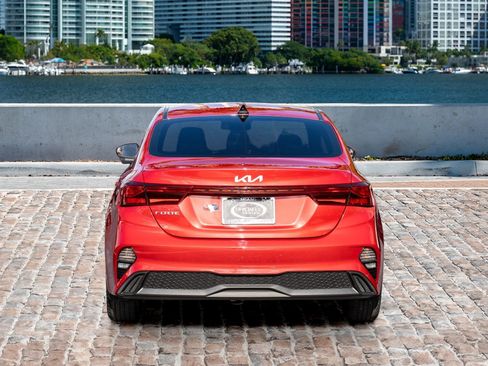 Used 2023 Kia Forte LXS image 6