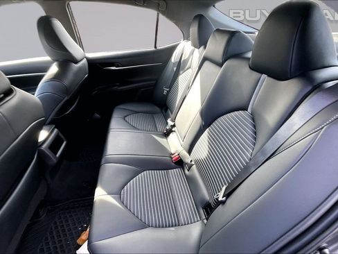 Used 2023 Toyota Camry SE image 25