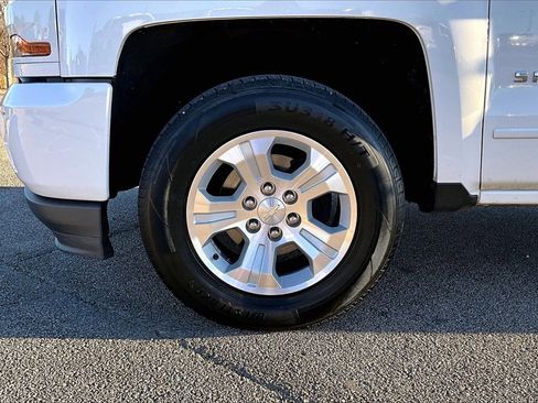 Used 2018 Chevrolet Silverado 1500 LT w/ All Star Edition image 7
