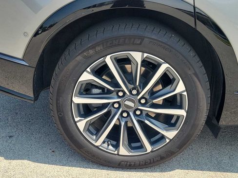 Used 2024 Cadillac Lyriq Sport RWD image 4