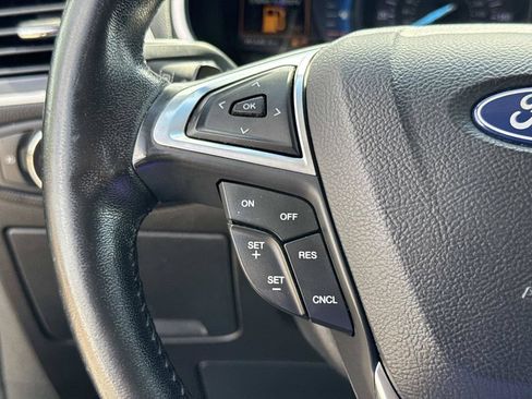Used 2019 Ford Edge SEL w/ Equipment Group 201A AWD/4WD image 30