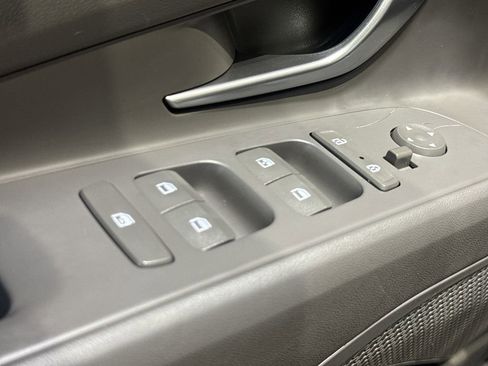 Used 2023 Hyundai Elantra SEL w/ Cargo Package image 29