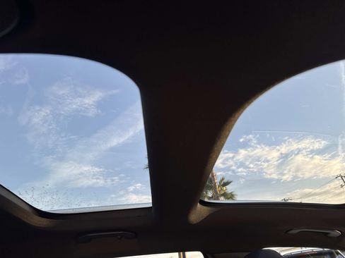 Used 2026 Mercedes-Benz GLB 250 GLB 250 image 10