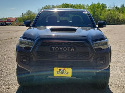 Used 2023 Toyota Tacoma TRD Pro AWD/4WD image 2