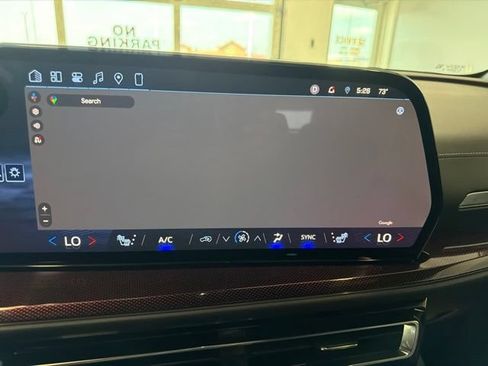 Used 2026 Chevrolet Traverse Z71 AWD/4WD image 2
