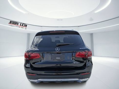 Used 2022 Mercedes-Benz GLC 300 4MATIC image 4