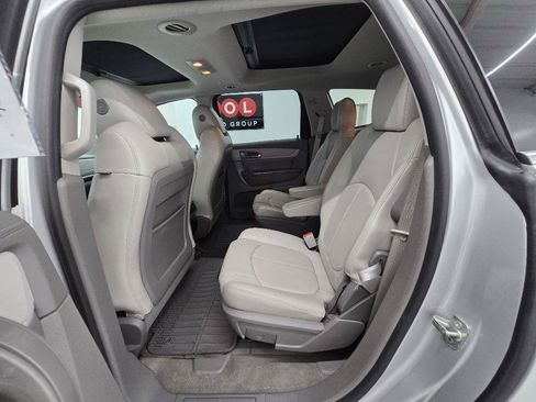 Used 2017 Chevrolet Traverse LT FWD image 14