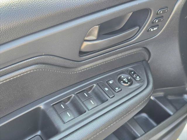 Used 2025 Honda Odyssey EX-L image 24