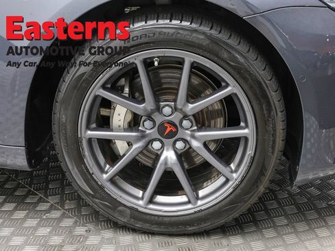 Used 2018 Tesla Model 3 Long Range RWD image 25