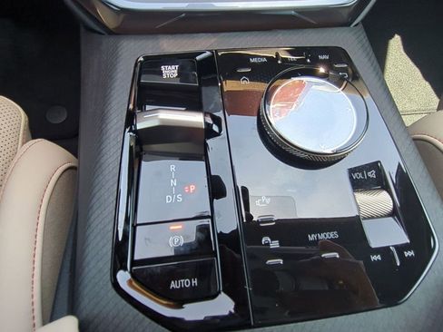 New 2025 BMW X3 xDrive30i w/ Premium Package image 18