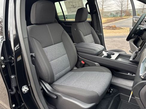 New 2026 GMC Acadia Elevation image 46