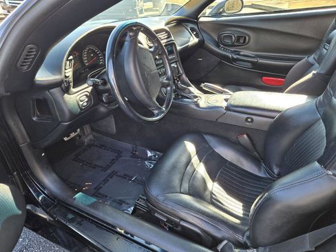 Used 2004 Chevrolet Corvette Convertible w/ Preferred Equipment Group image 20