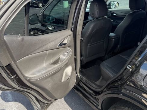 Used 2024 Buick Encore GX Sport Touring FWD image 15