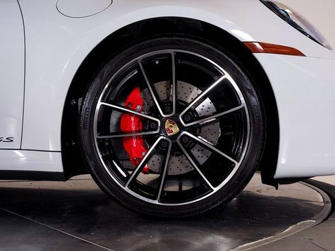 Used 2022 Porsche 911 Targa 4S w/ Premium Package image 14