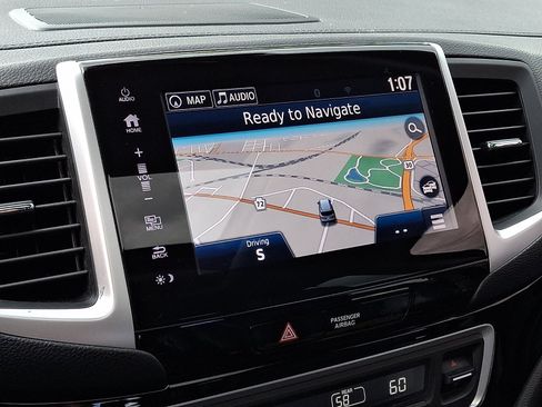 Used 2017 Honda Pilot Touring image 22