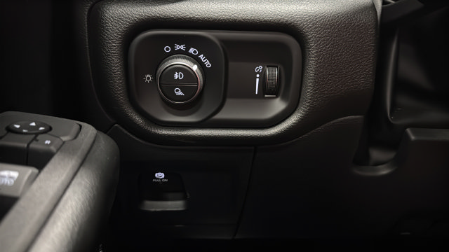 Used 2025 RAM 1500 Tradesman AWD/4WD image 30