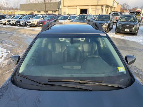 Used 2022 Subaru Outback Limited image 9