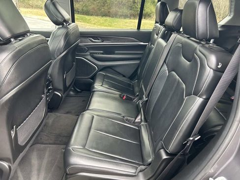 Used 2022 Jeep Grand Cherokee L Limited image 21