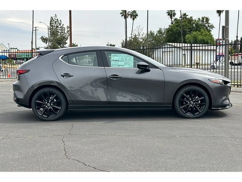 New 2026 MAZDA MAZDA3 Hatchback w/Premium Plus Pkg AWD/4WD image 3
