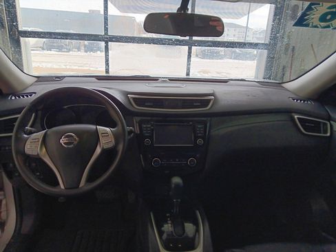 Used 2016 Nissan Rogue SL w/ SL Premium Package image 11