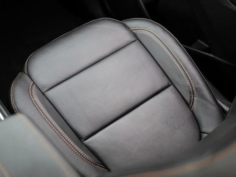 Used 2020 Chevrolet Traverse RS FWD image 43