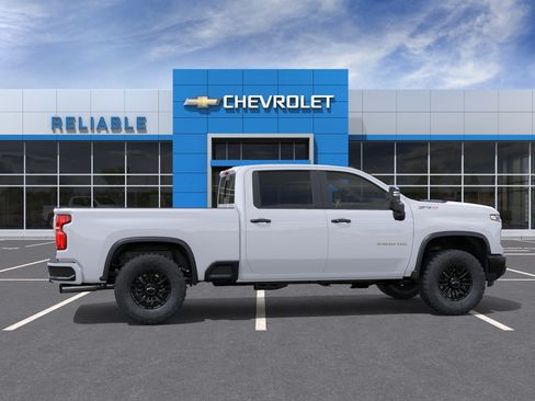 New 2026 Chevrolet Silverado 2500 ZR2 AWD/4WD image 5