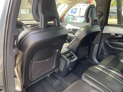 Used 2018 Volvo XC90 T5 Momentum w/ Convenience Package AWD/4WD image 22