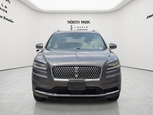 Used 2022 Lincoln Nautilus Reserve FWD image 8