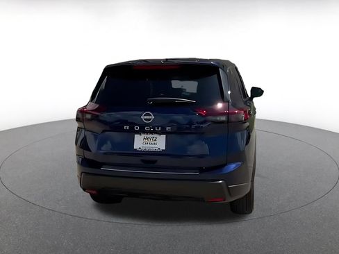 Used 2026 Nissan Rogue SV FWD image 12