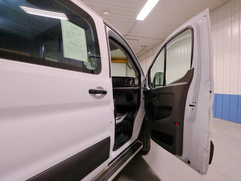 Used 2024 Ford Transit 250 Low Roof w/ Exterior Upgrade Package image 15