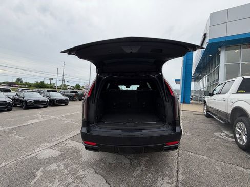 Used 2023 Cadillac Escalade Sport AWD/4WD image 6