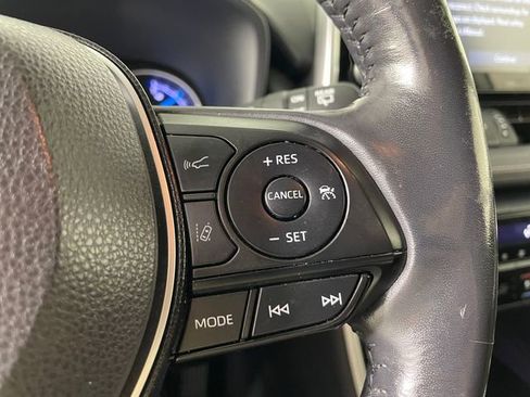 Used 2019 Toyota RAV4 Limited AWD/4WD image 10