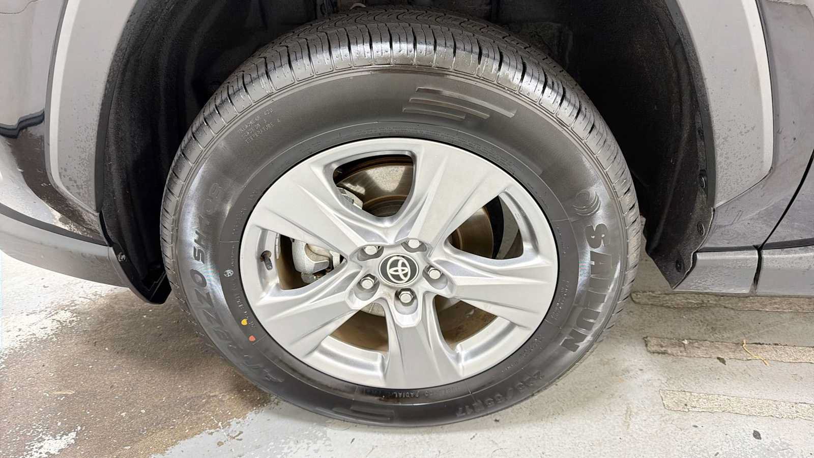 Certified 2025 Toyota RAV4 LE AWD/4WD image 10