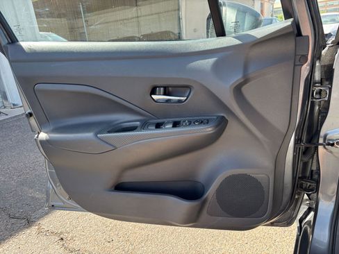 Used 2025 Nissan Versa SV FWD image 18